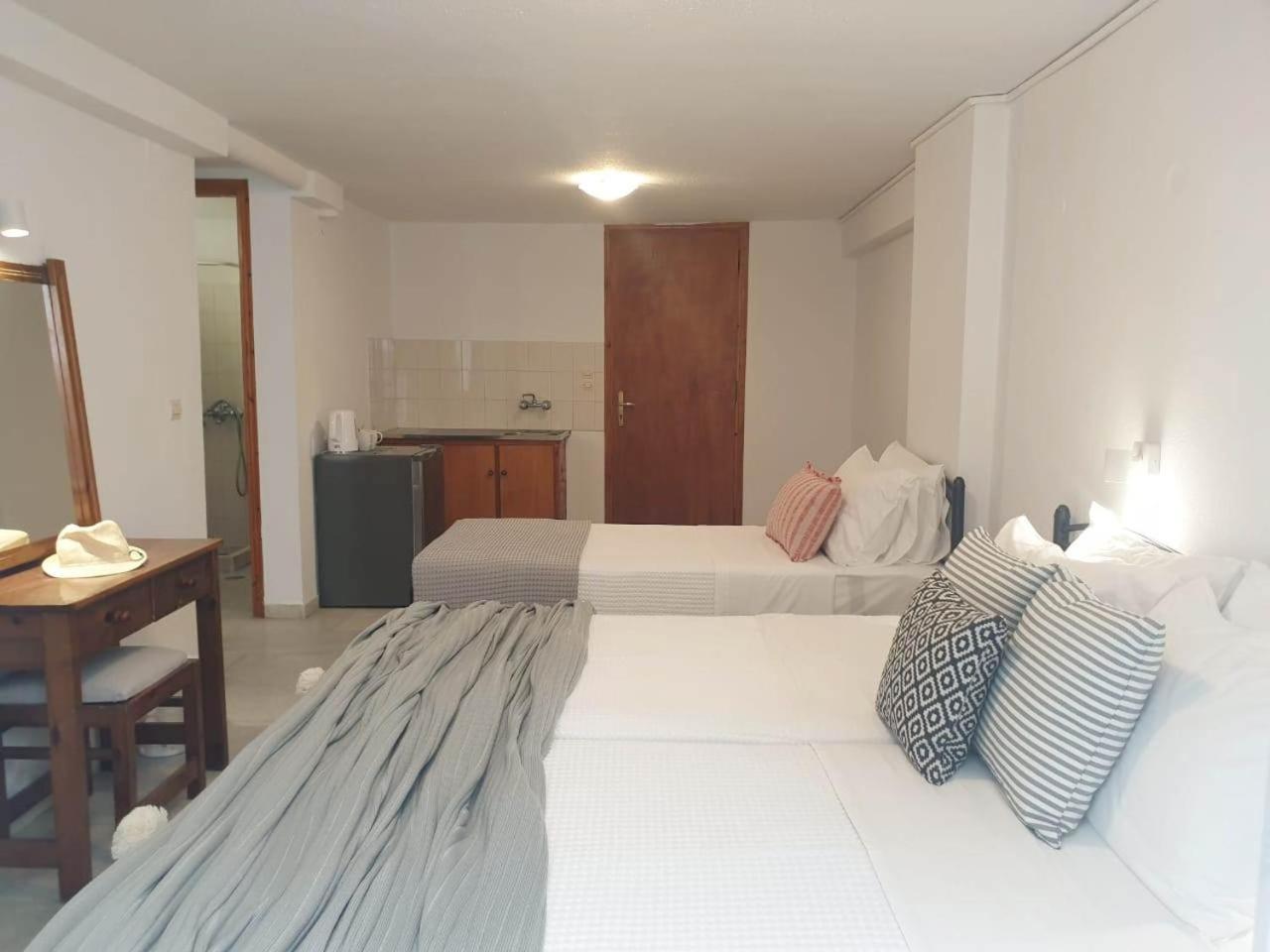 Anemos Town Apartment Naxos City Екстериор снимка