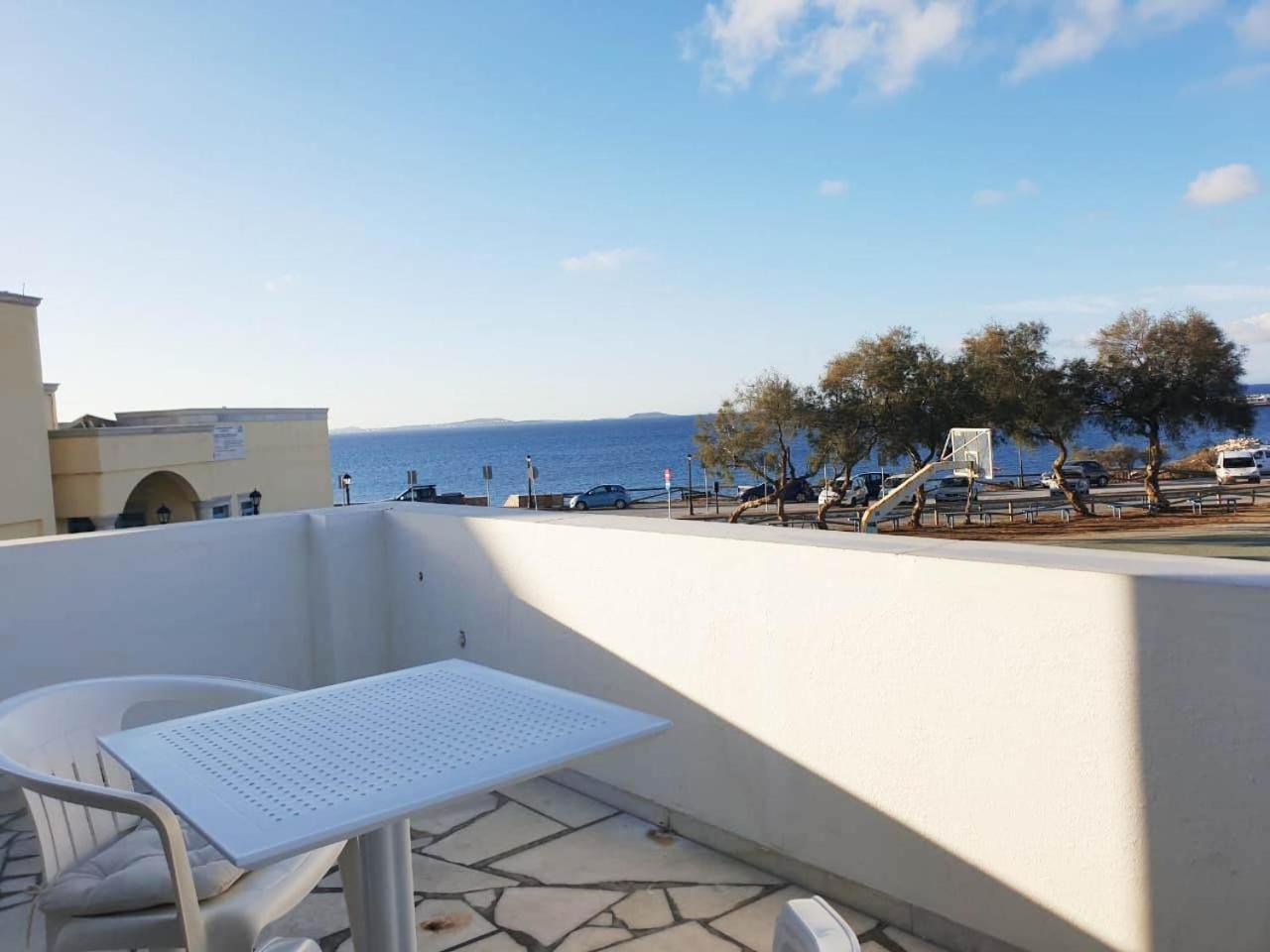 Anemos Town Apartment Naxos City Екстериор снимка